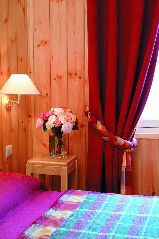 Hotel Le Viscos Saint-Savin  Oda fotoğraf